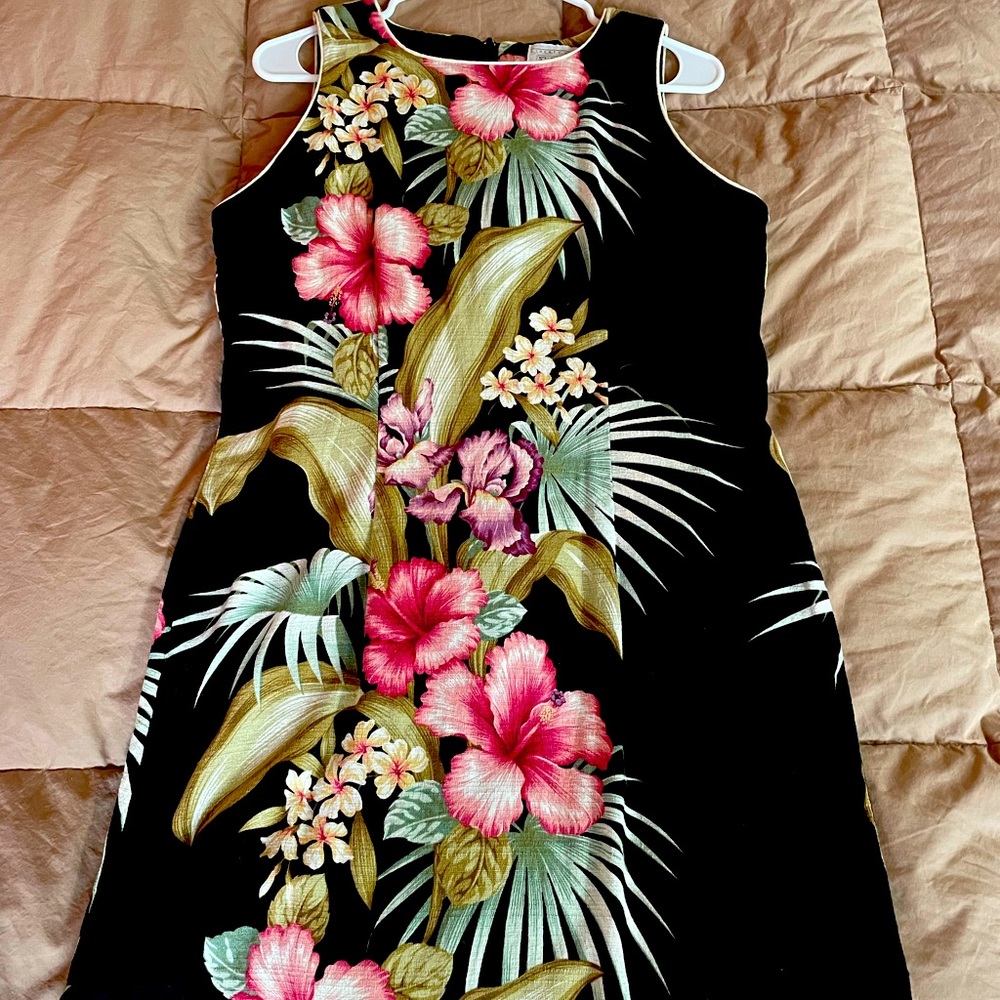 Vintage Hawaiian style dress.